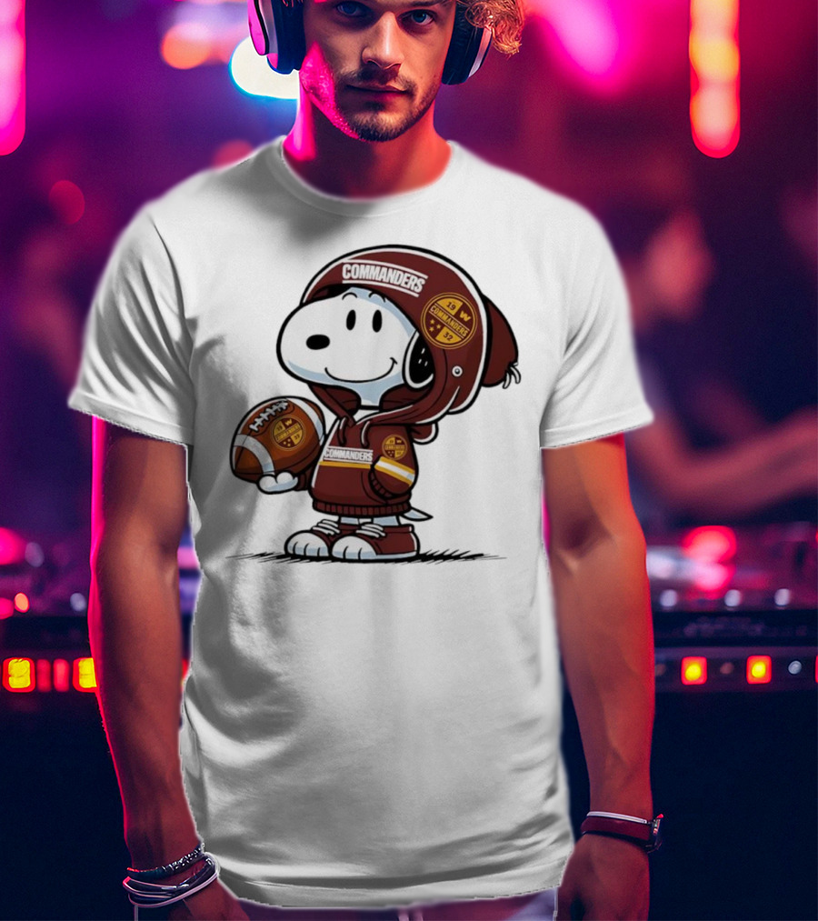 Snoopy In Commanders With Football Washington 1932 W T-Shirt
