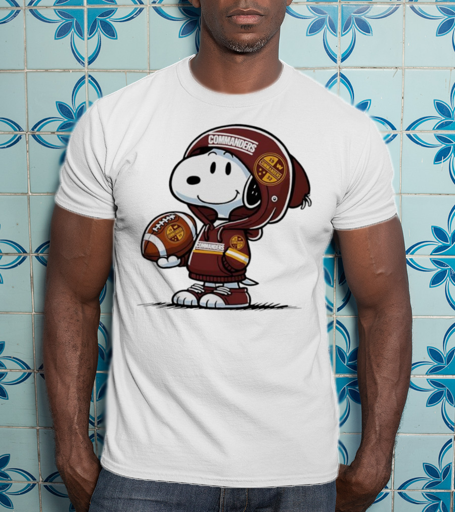 Snoopy In Commanders With Football Washington 1932 W T-Shirt