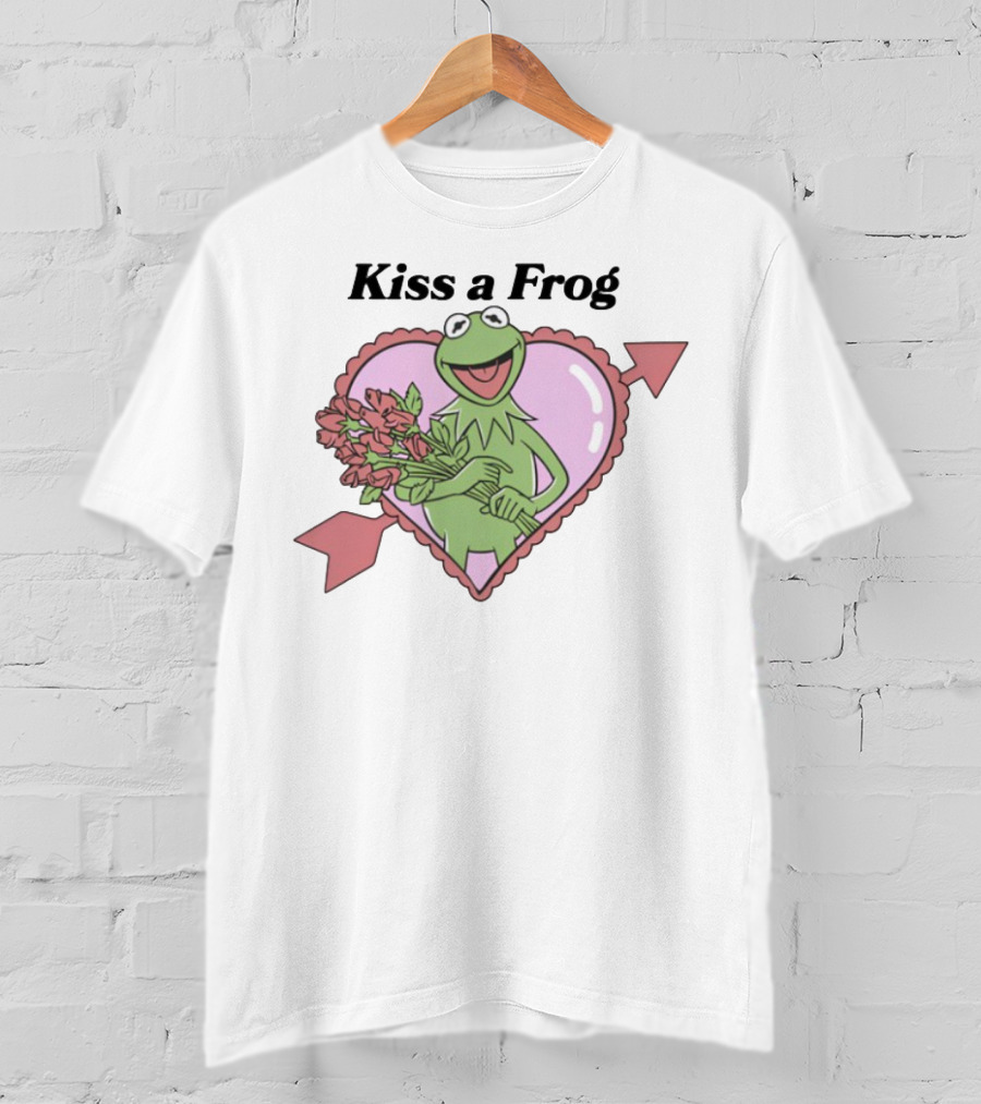 Kiss A Frog Heart Arrow Roses Kermit Valentine's Day T-Shirt