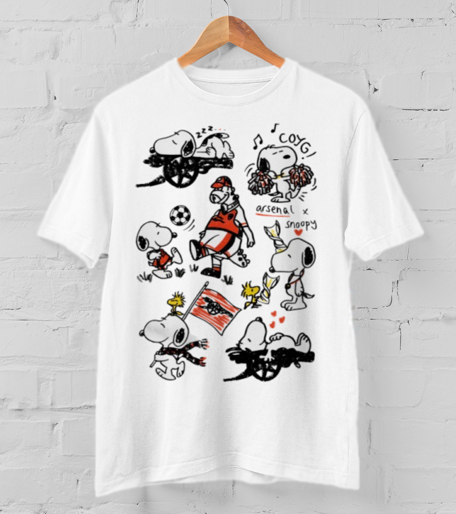 Arsenal Snoopy Football Soccer Icon Collaboration T-Shirt