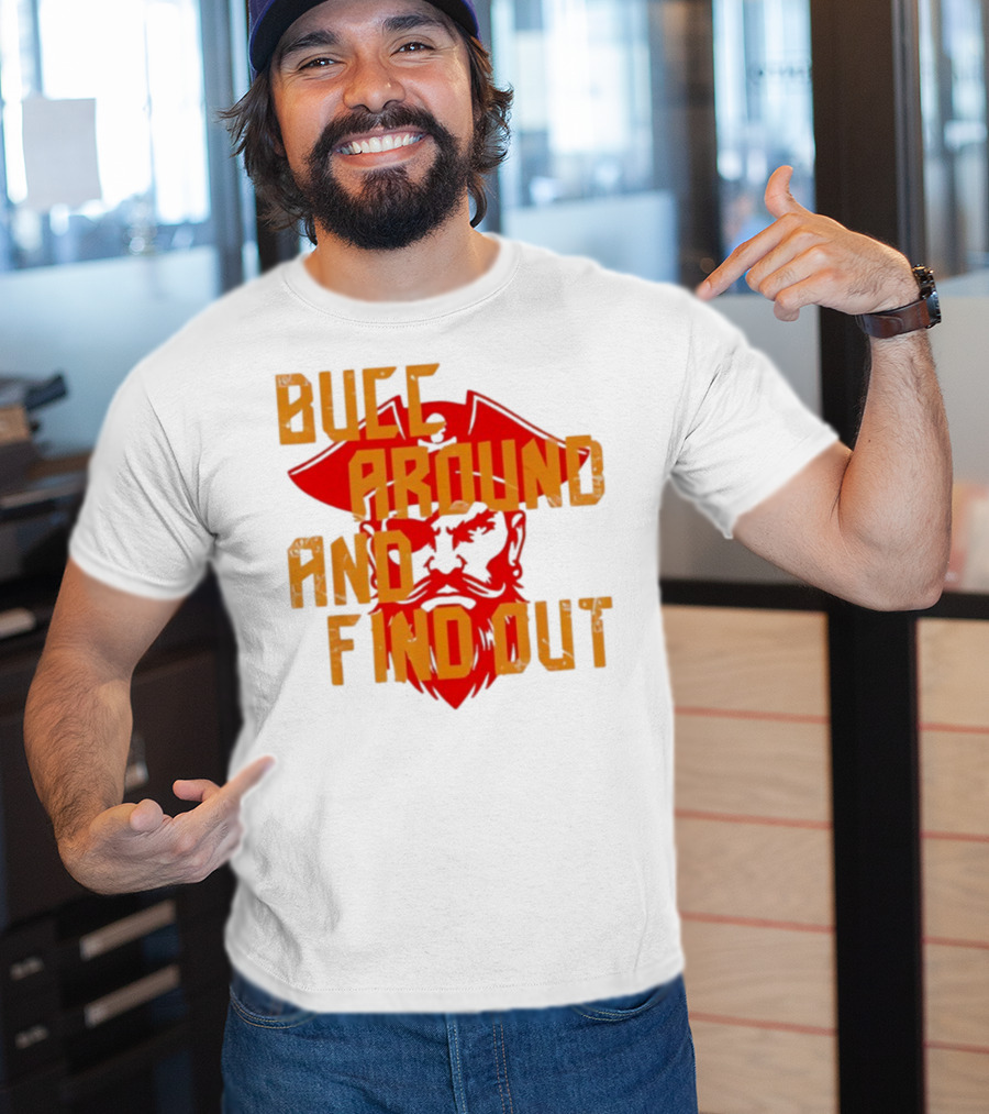 Bucc Around And Find Out Vintage Buccaneer Head Retro Style T-Shirt