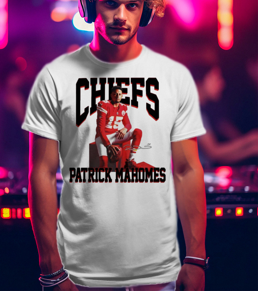 Patrick Mahomes Chiefs Signature Football Number 15 Kansas City T-Shirt