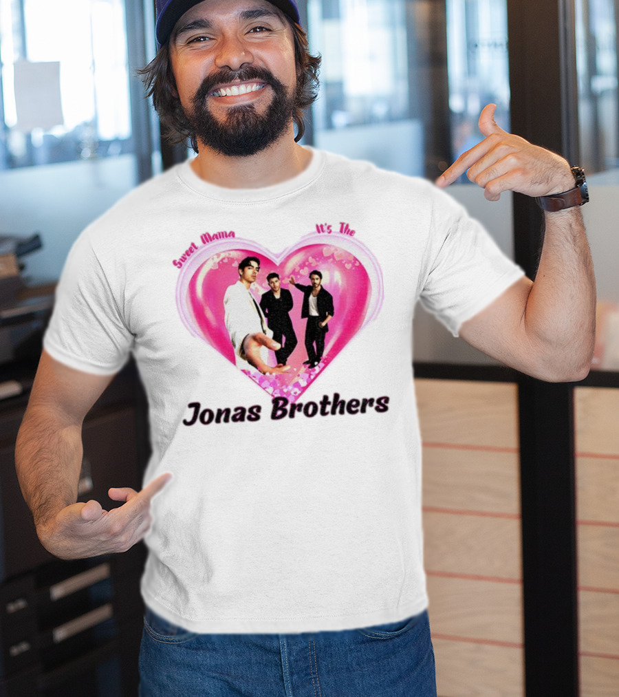 Sweet Mama It's The Jonas Brothers Boyband Vintage Heart Design T-Shirt