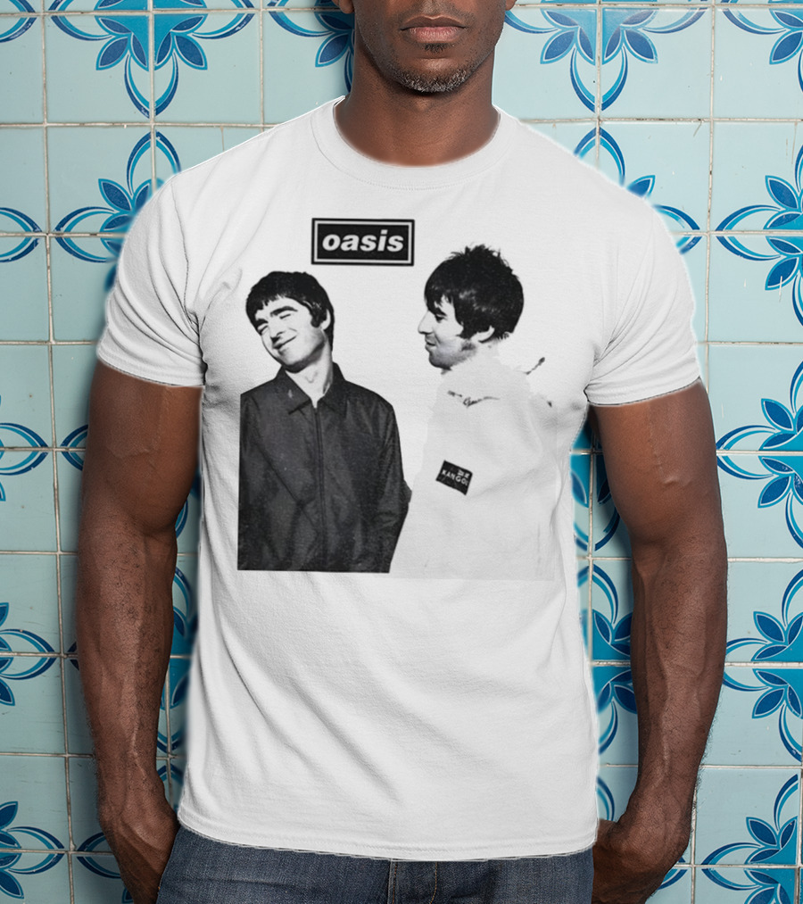 Noel Vs Liam Gallagher Oasis Band Kangol Vintage T-Shirt