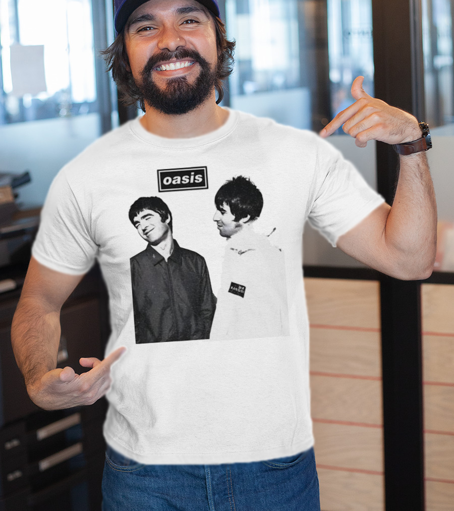 Noel Vs Liam Gallagher Oasis Band Kangol Vintage T-Shirt