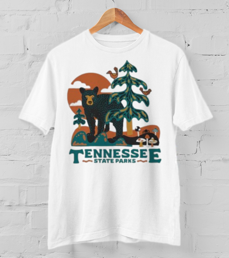 Tennessee State Parks Bear Nature Scene And Forest Wildlife T-Shirt
