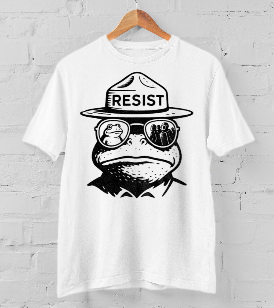 Portland Frog Resist Hat Sunglasses Antifa Frog T-Shirt