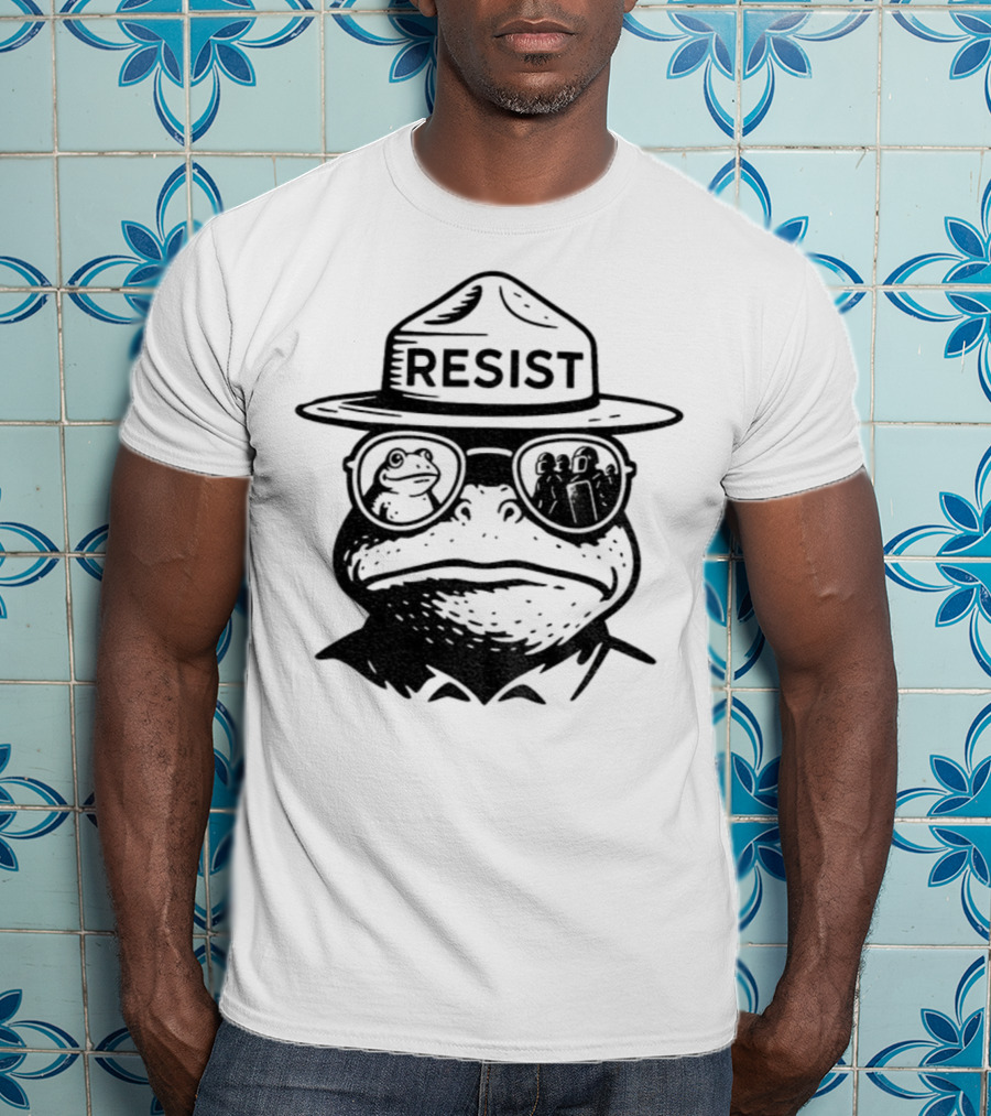 Portland Frog Resist Hat Sunglasses Antifa Frog T-Shirt