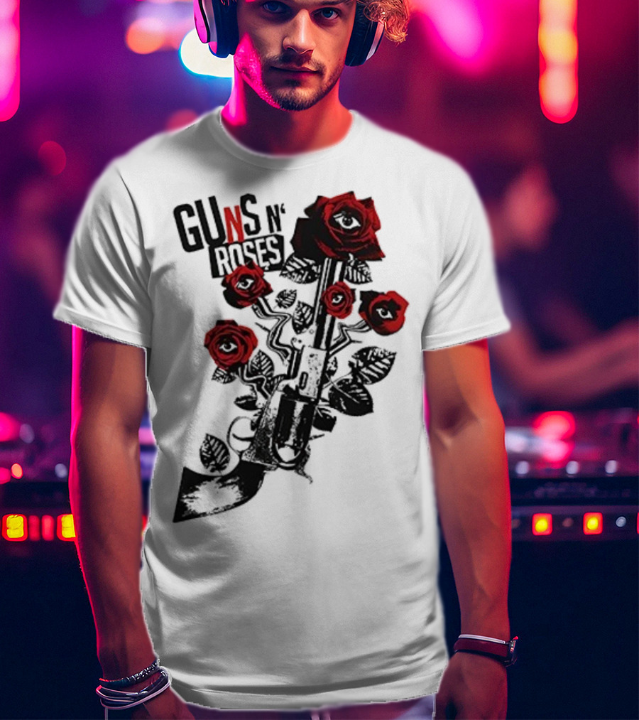 Guns N’ Roses 2025 World Tour Warsaw Red Roses And Pistols T-Shirt