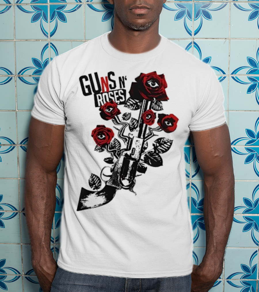 Guns N’ Roses 2025 World Tour Warsaw Red Roses And Pistols T-Shirt