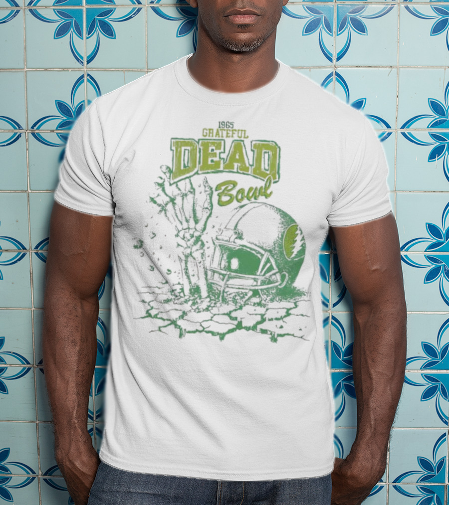 1965 Grateful Dead Boul Helmet Skeleton Hand T-Shirt