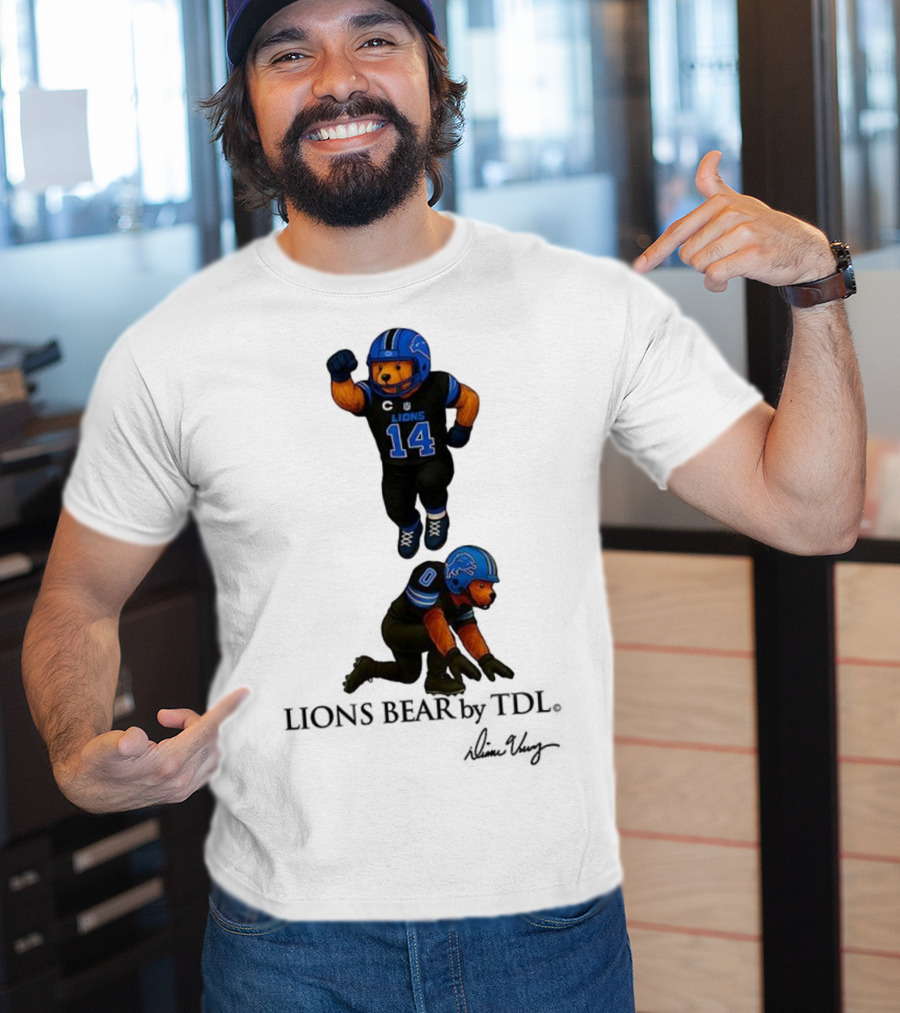 Amon-Ra St. Brown 14 Jahmyr Gibbs 0 Detroit Lions Bear Celebrating Football T-Shirt
