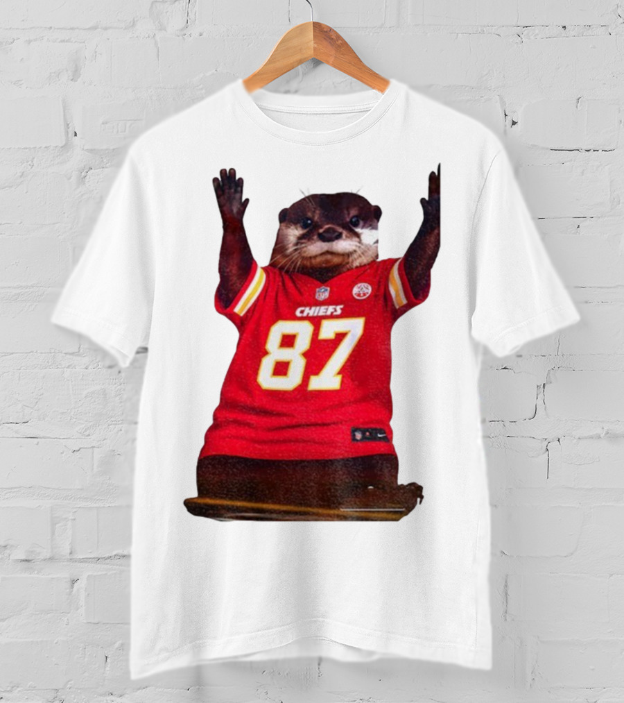 Travis Kelce 87 Kansas City Chiefs Sea Otter NFL Fan Jersey T-Shirt