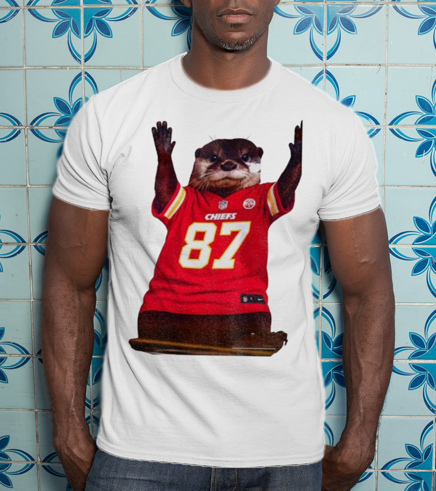 Travis Kelce 87 Kansas City Chiefs Sea Otter NFL Fan Jersey T-Shirt