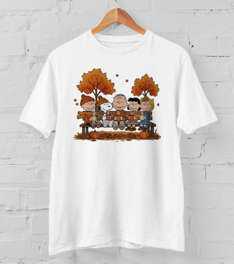 Snoopy Peanuts Friends Fall Autumn Thanksgiving Scene T-Shirt