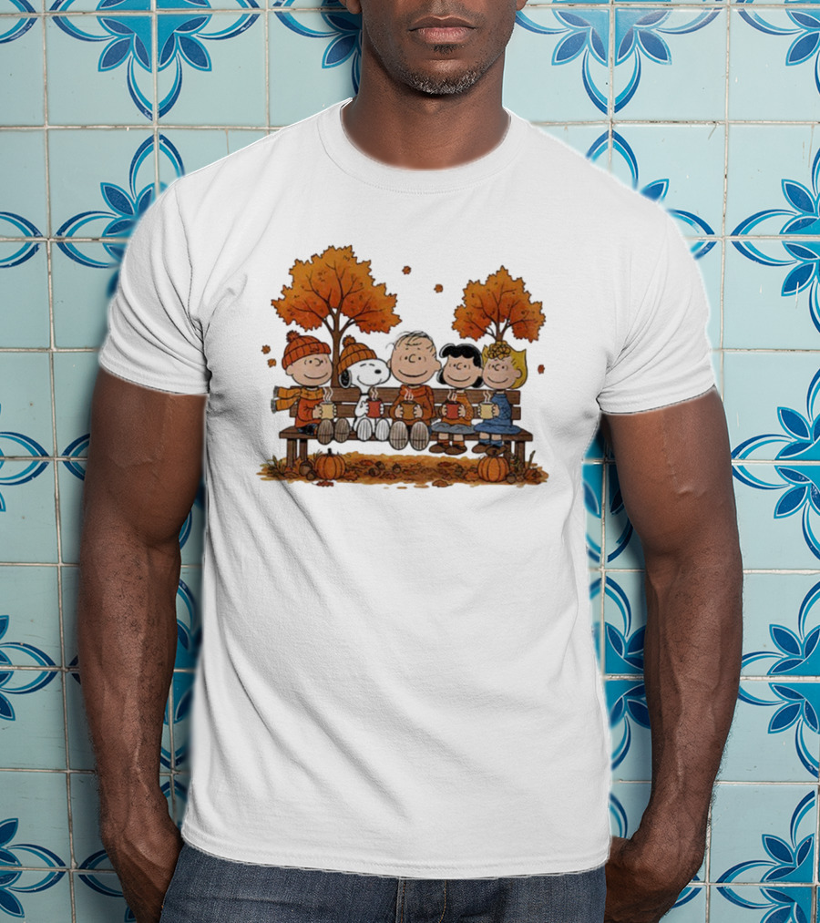 Snoopy Peanuts Friends Fall Autumn Thanksgiving Scene T-Shirt