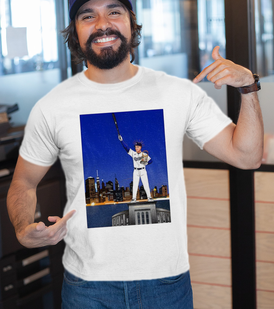 Freddie Freeman Dodgers Statue Of Liberty New York Skyline 2024 MVP T-Shirt