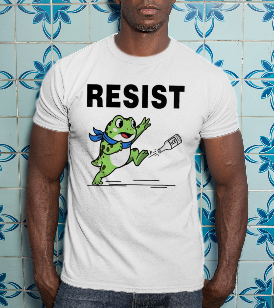 Portland Frog Resist Anti-ICE Protest Jumping Art T-Shirt