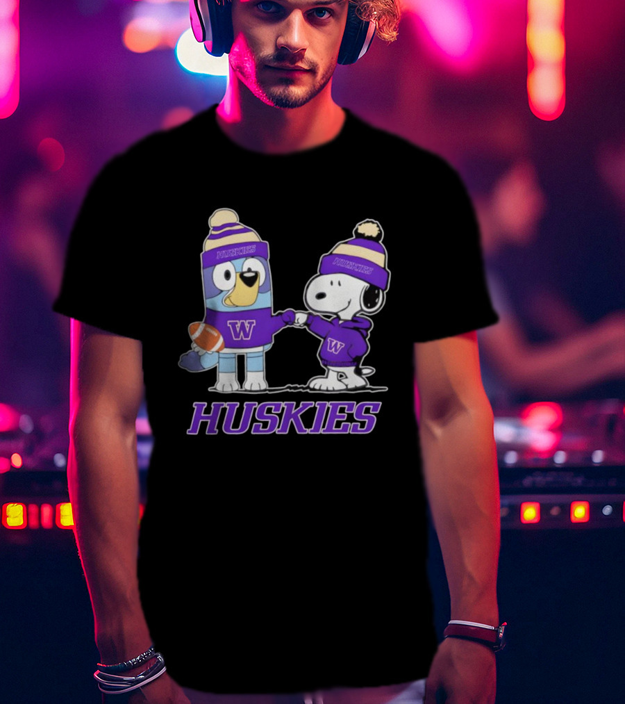 Snoopy Bluey Huskies Football W Washington Team T-Shirt