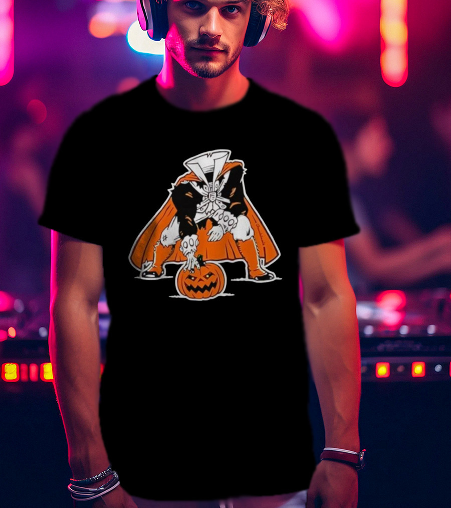 Headless Horseman Halloween Character With Pumpkin Jack O' Lantern Orange Cape Costume T-Shirt