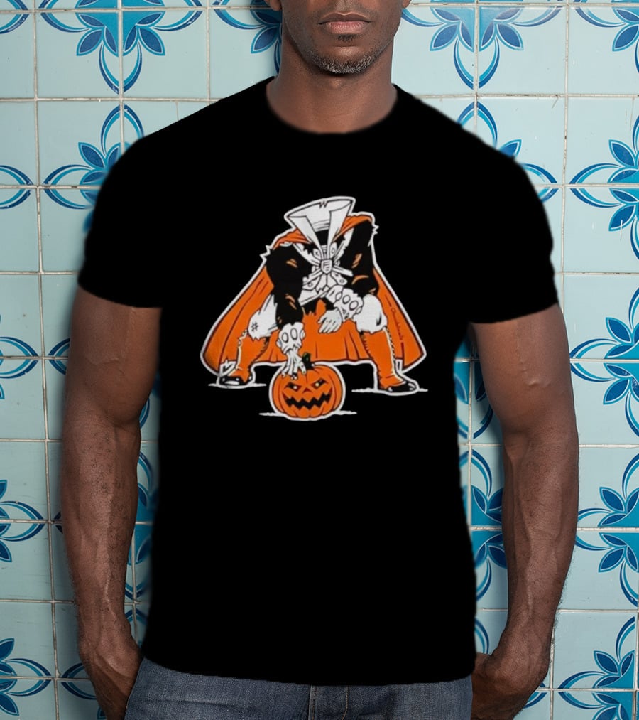 Headless Horseman Halloween Character With Pumpkin Jack O' Lantern Orange Cape Costume T-Shirt