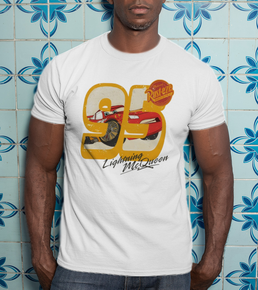 Lightning McQueen 95 Rust-eze Bumper Ointment Disneyworld Cars T-Shirt