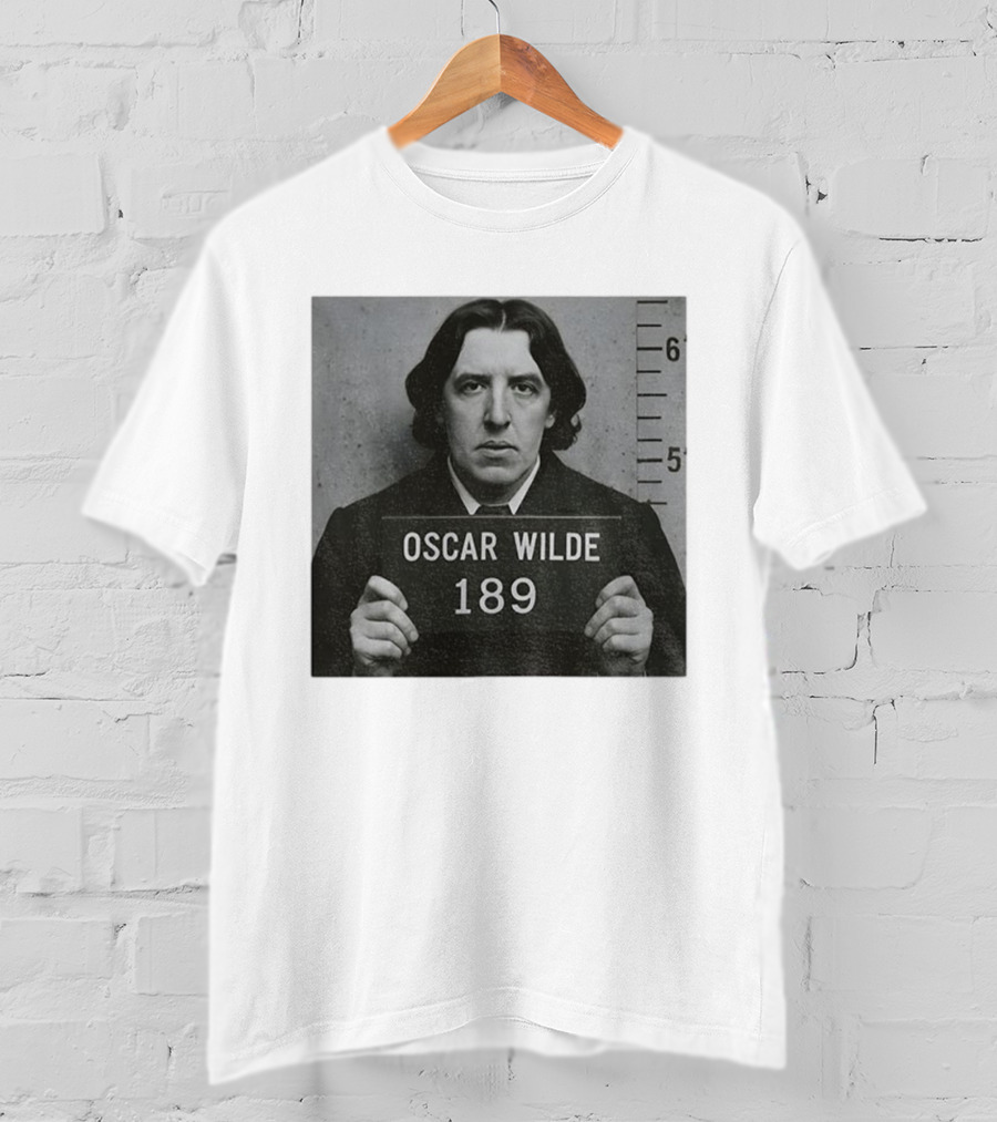 Oscar Wilde Shot 189 Funny Literary Meme T-Shirt