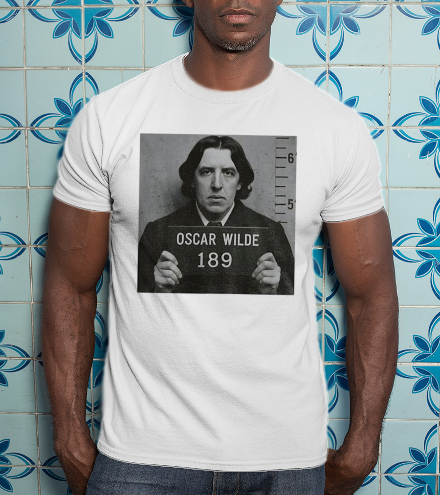 Oscar Wilde Shot 189 Funny Literary Meme T-Shirt