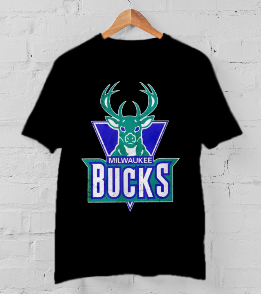 Milwaukee Bucks Deer Head Emblem Retro Style T-Shirt