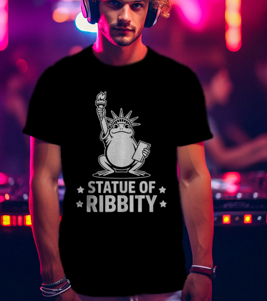 Portland Frog Statue Of Liberty Ribbity Political Humor T-Shirt