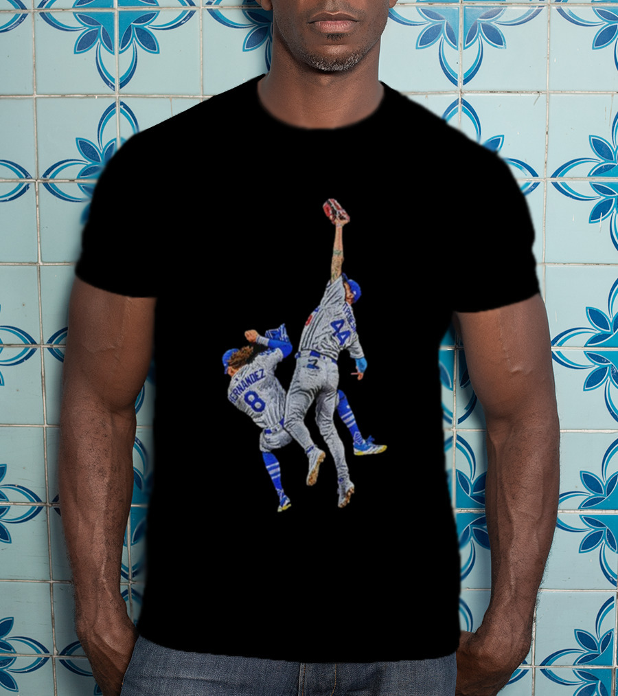 Kike Hernandez Vs Andy Pages The Catch Dodgers 2025 World Series Champions T-Shirt