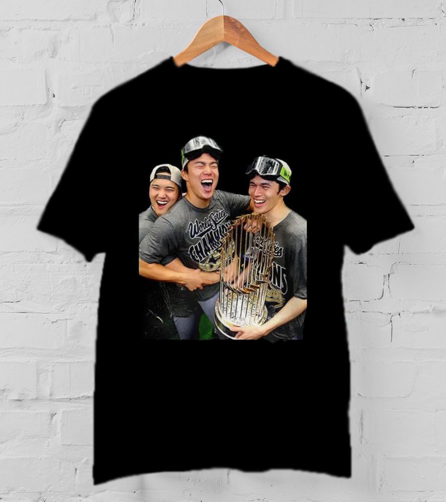World Series Champions 2025 Yoshinobu Yamamoto Rōki Sasaki Shohei Ohtani Celebration T-Shirt