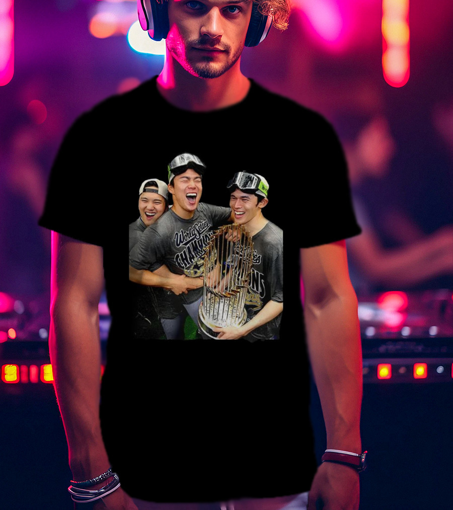 World Series Champions 2025 Yoshinobu Yamamoto Rōki Sasaki Shohei Ohtani Celebration T-Shirt