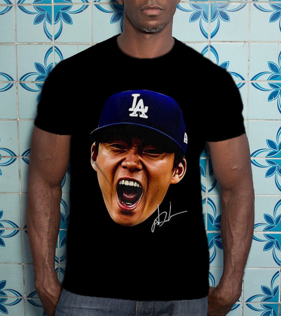 Yoshinobu Yamamoto LA Cap Big Head World Series Champions 2025 Signature T-Shirt