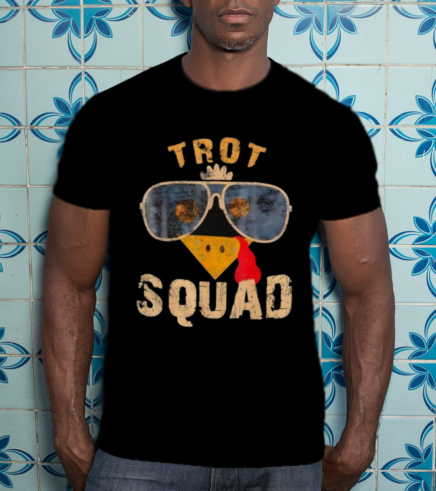Thanksgiving Turkey Trot Squad Sunglasses Turkey Face 2025 Race T-Shirt