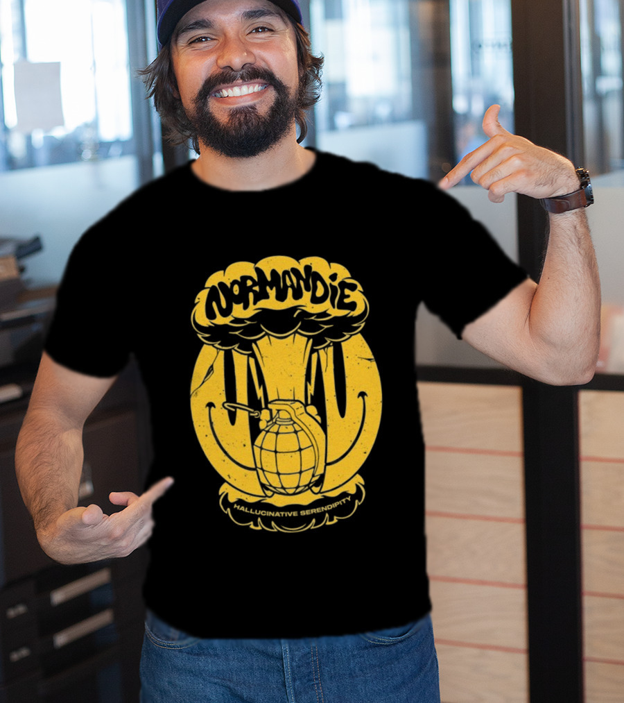 Normandie Hallucinative Serendipity Bomb Retro Style T-Shirt