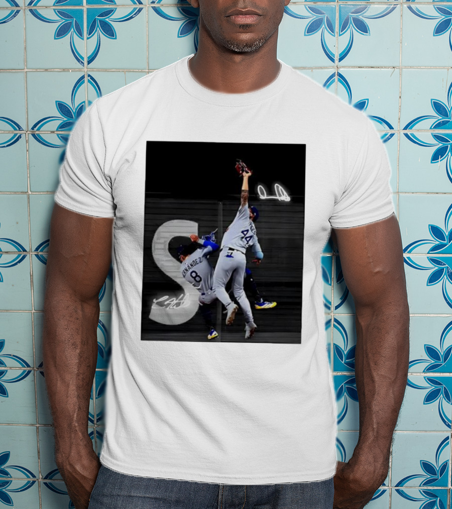 World Series Game 7 Hernández 8 Pages 44 Signatures T-Shirt