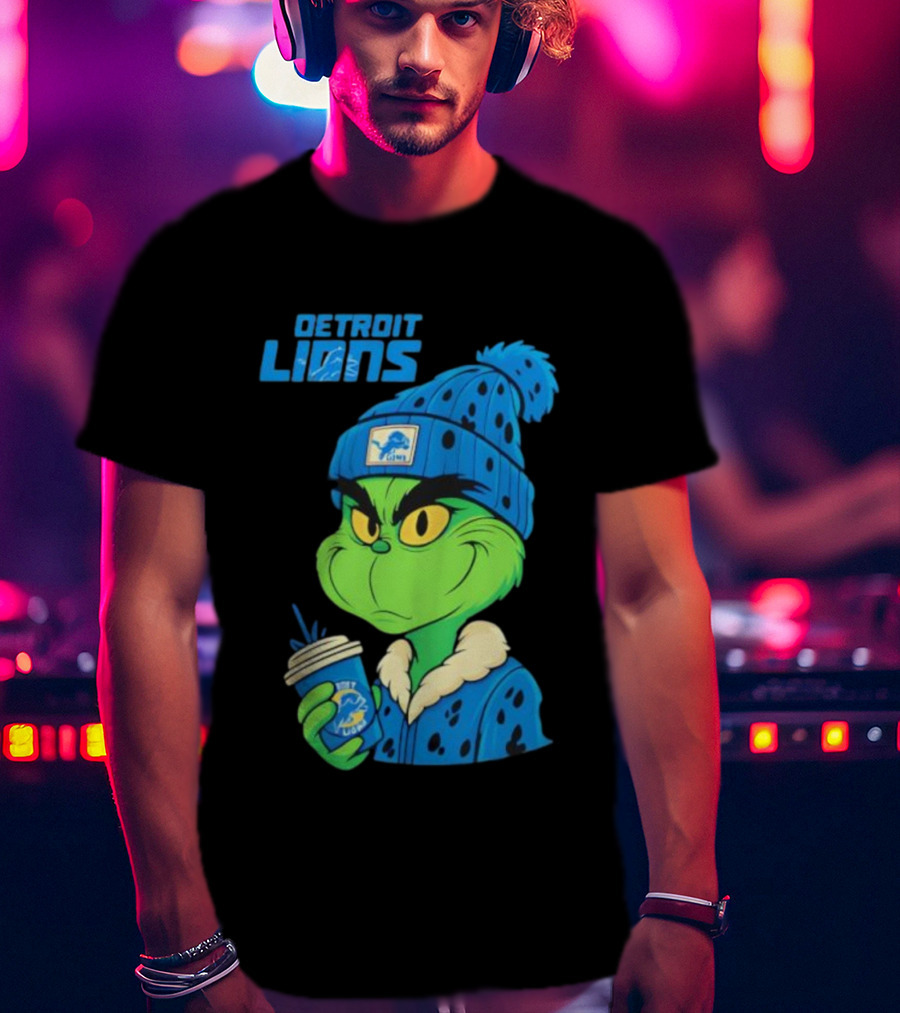 Detroit Lions Grinch Christmas Hat Coffee Cup T-Shirt