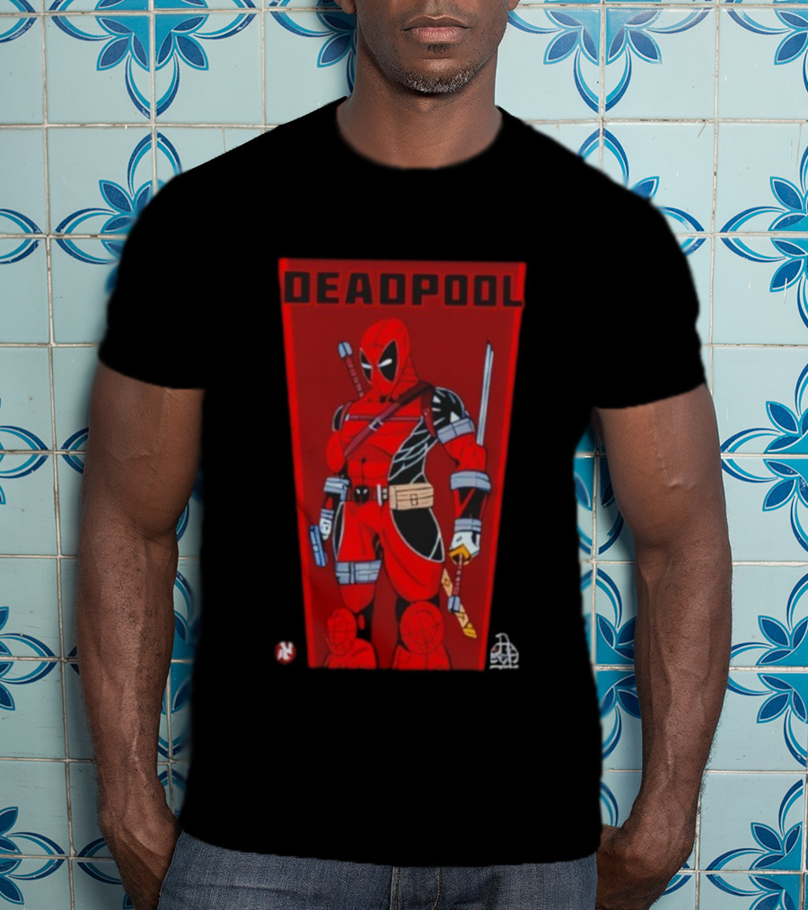 Deadpool Classic Comic Stance Red Black Sword Katanas T-Shirt