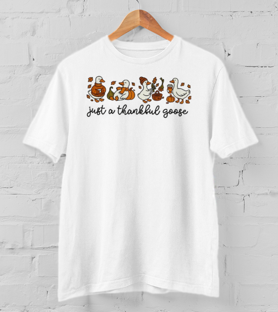 Funny Cute Pumpkin Spice Autumn Cozy Goose Leaves T-Shirt