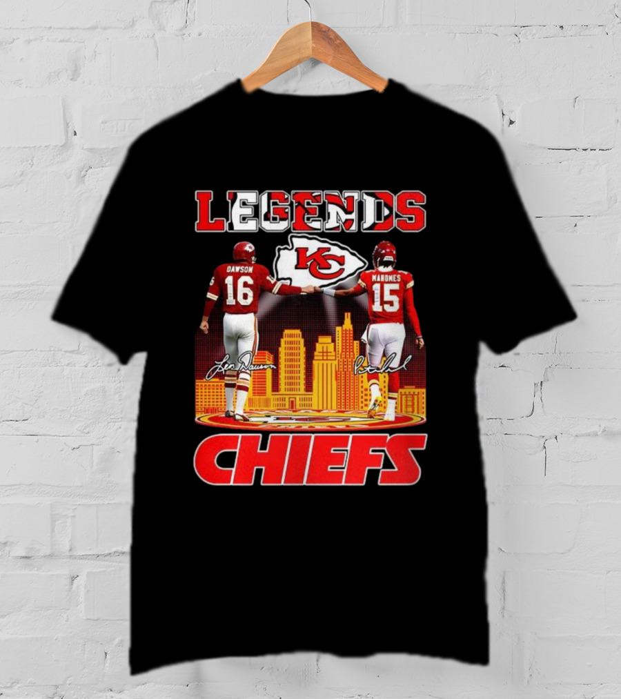 Len Dawson Patrick Mahomes Kansas City Chiefs Legends Signatures T-Shirt