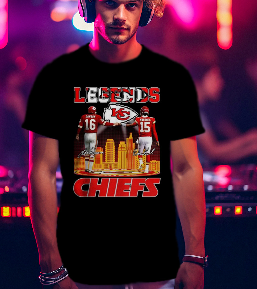 Len Dawson Patrick Mahomes Kansas City Chiefs Legends Signatures T-Shirt