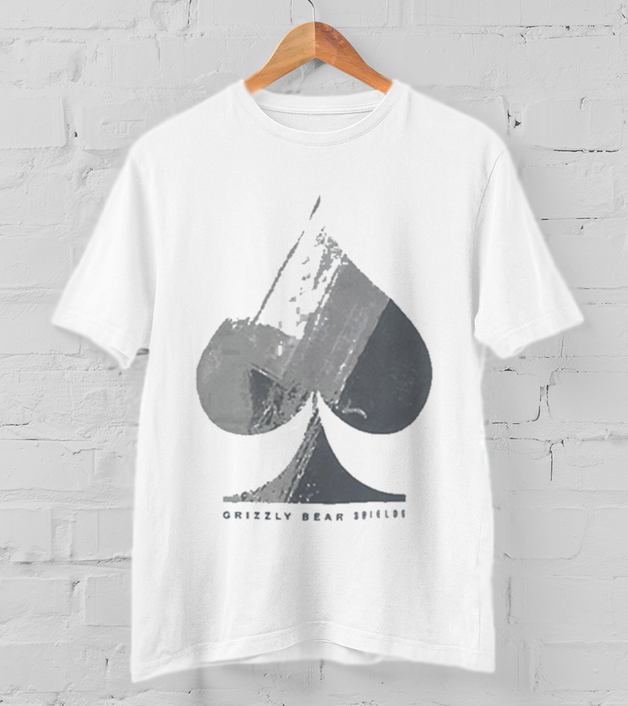 Grizzly Bear Shields Distressed Spade Symbol T-Shirt