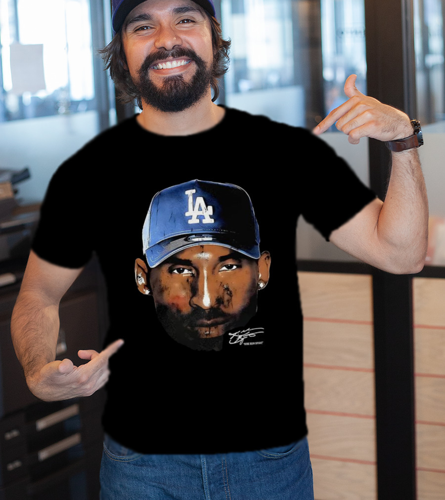 Kobe Bryant LA Dodgers Big Face Signature Cap T-Shirt