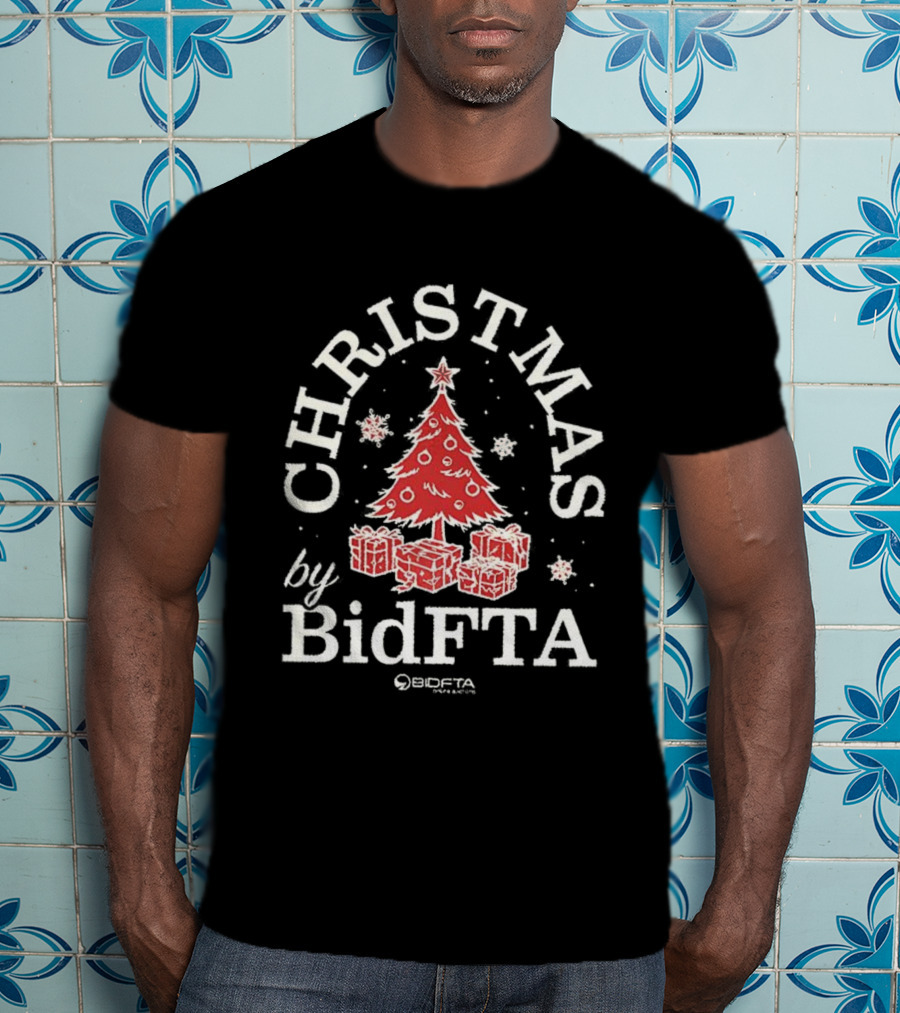 Christmas Tree And Gifts By BidFTA T-Shirt
