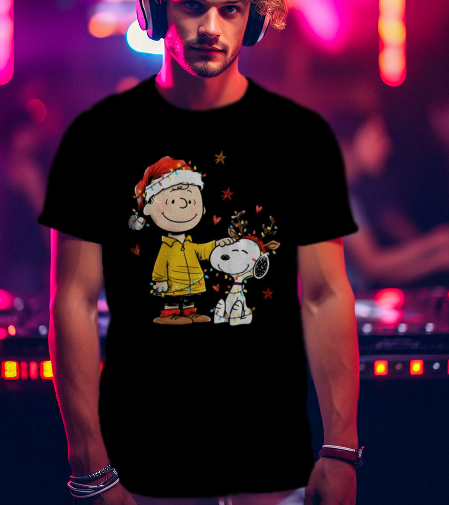 Charlie Brown Snoopy Santa Hat Merry Christmas Reindeer Holiday Lights T-Shirt