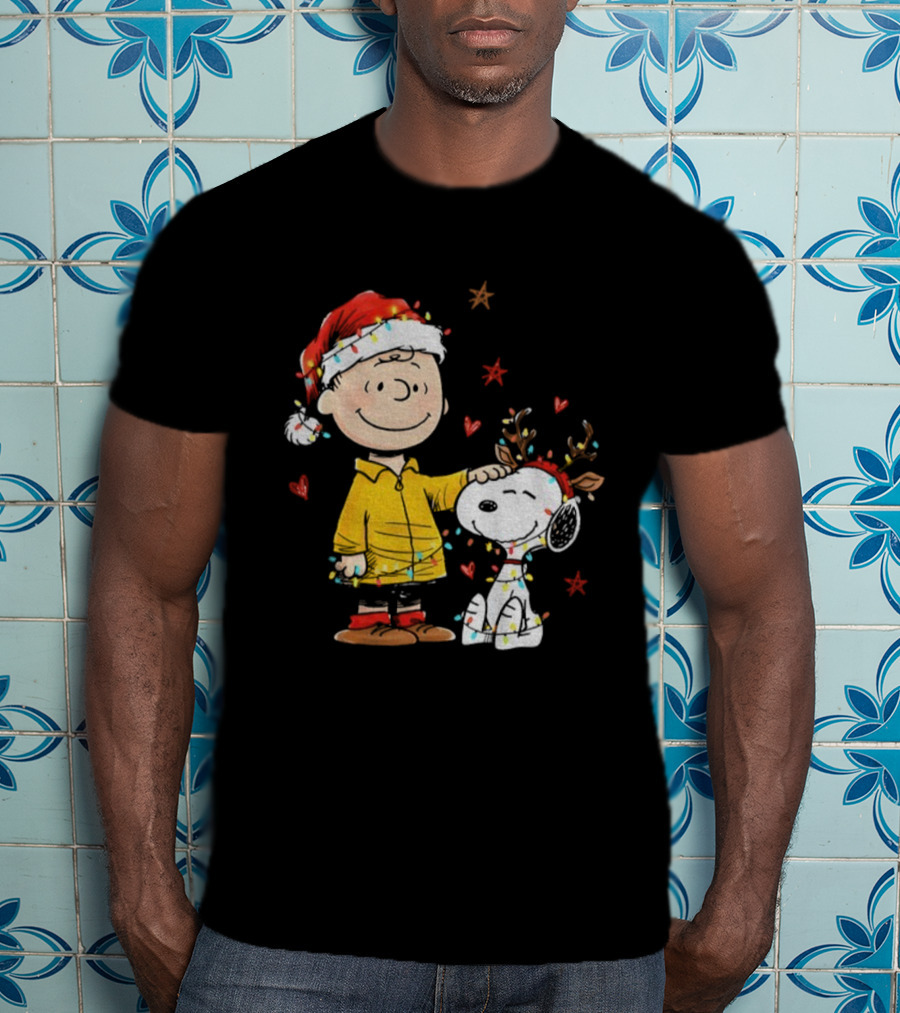 Charlie Brown Snoopy Santa Hat Merry Christmas Reindeer Holiday Lights T-Shirt