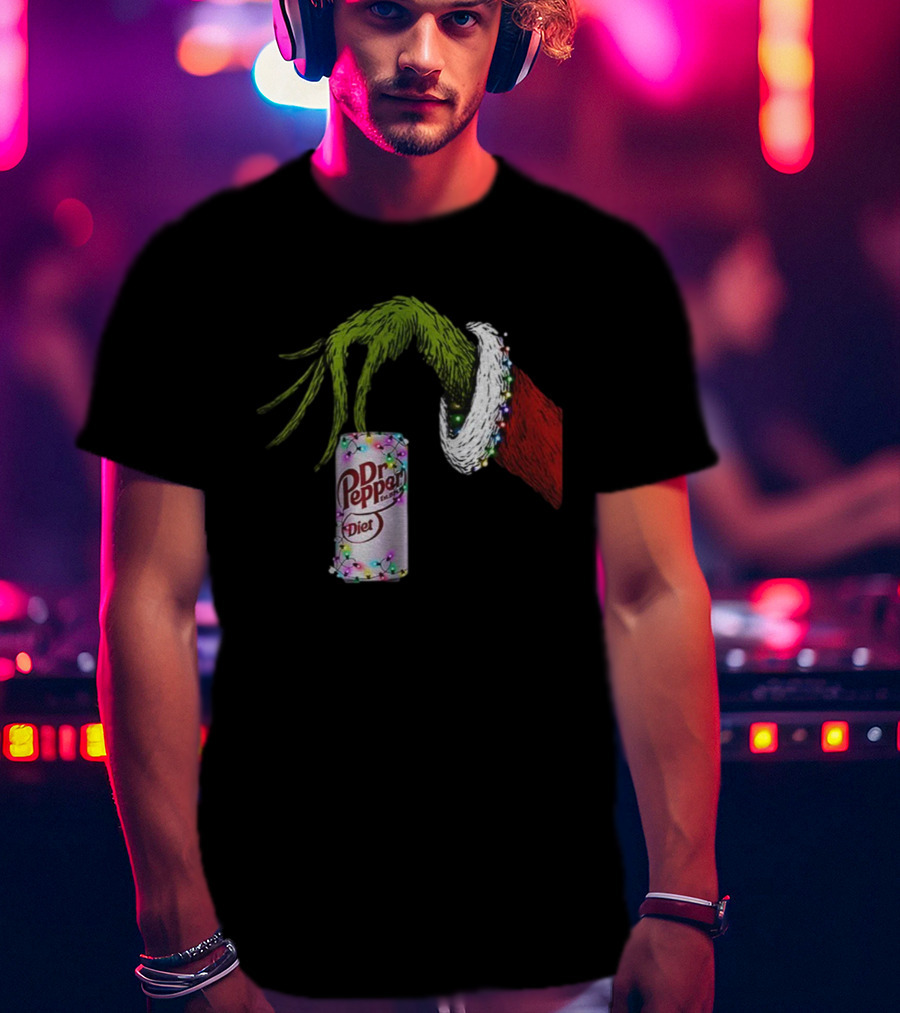 Grinch Hand Holding Dr Pepper Diet Can Christmas Lights Merry Christmas T-Shirt