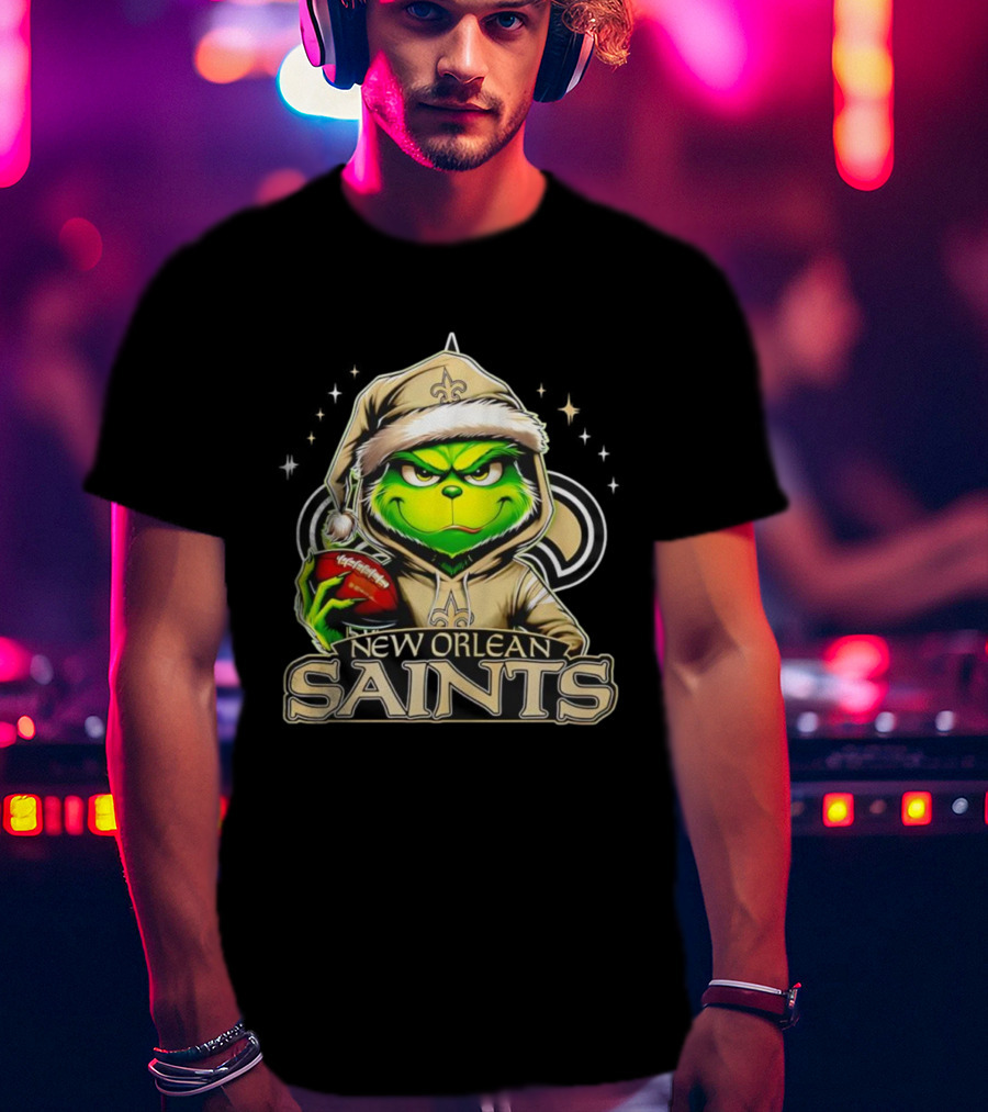 Grinch In Santa Hat With New Orleans Saints Football Christmas T-Shirt
