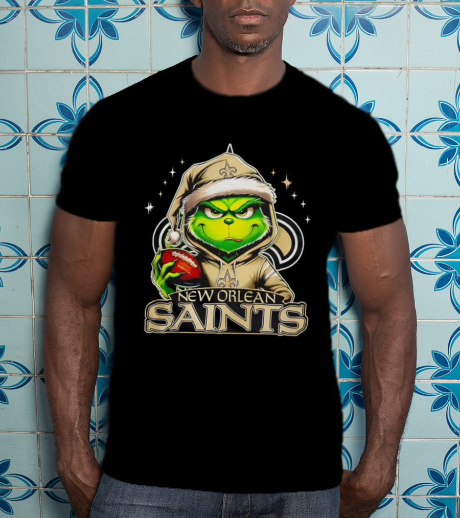 Grinch In Santa Hat With New Orleans Saints Football Christmas T-Shirt